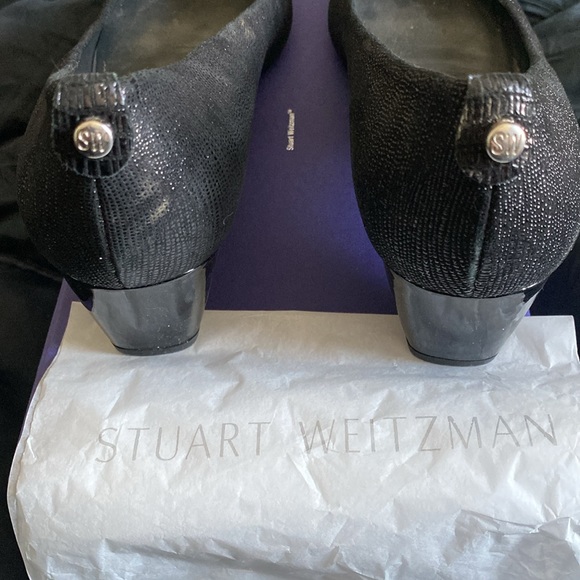 Stuart Weitzman Shimmering Snake Texture Leather Dark Silver Lining Logo Shoes - Picture 6 of 16